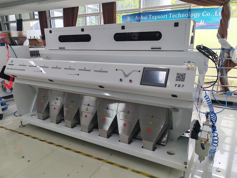 TOPSORT high precision 7 chutes plastic flakes color sorter