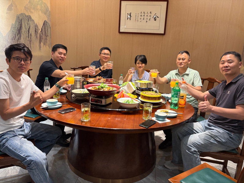 Overseas clients visit TOPSORT factory and verify rice color sorting performance
